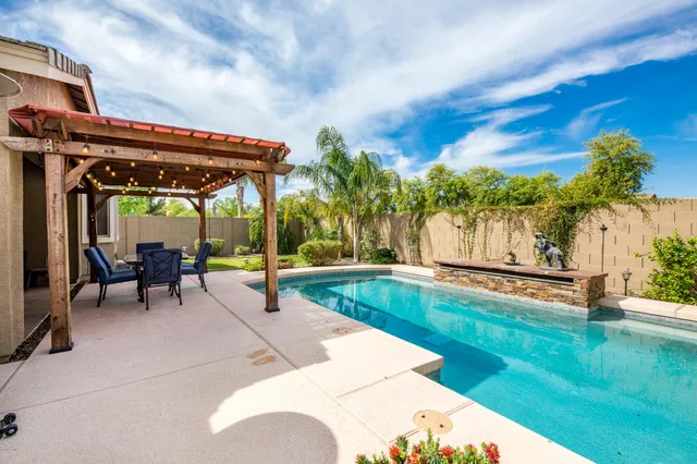 $4,500 | 7306 North 88th Lane, Glendale, AZ 85305