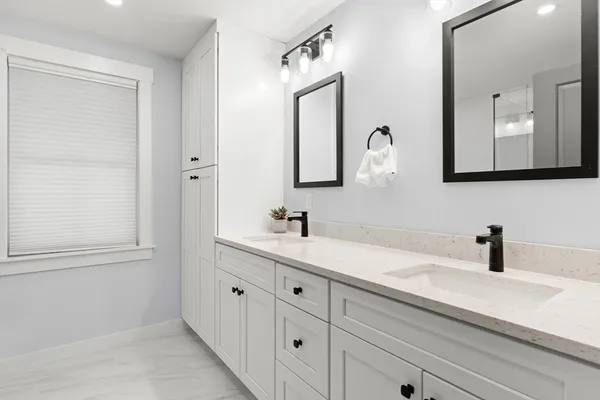 $825,000 | 126-128 High Street, Unit 7, Ipswich, MA 01938