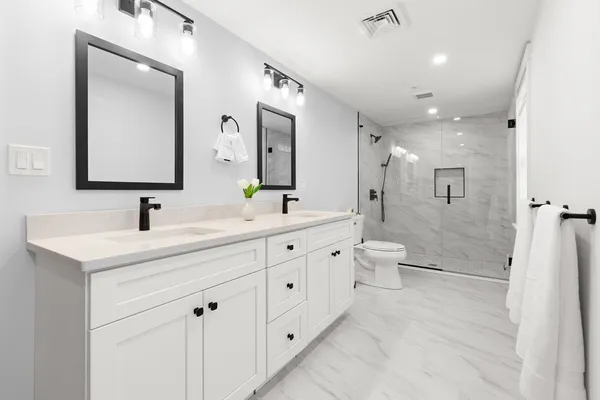 $825,000 | 126-128 High Street, Unit 7, Ipswich, MA 01938