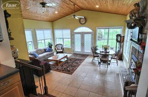 7437 East Bristol Road Davison, MI 48423 - Photo 3 of 29 20412721-2.JPG