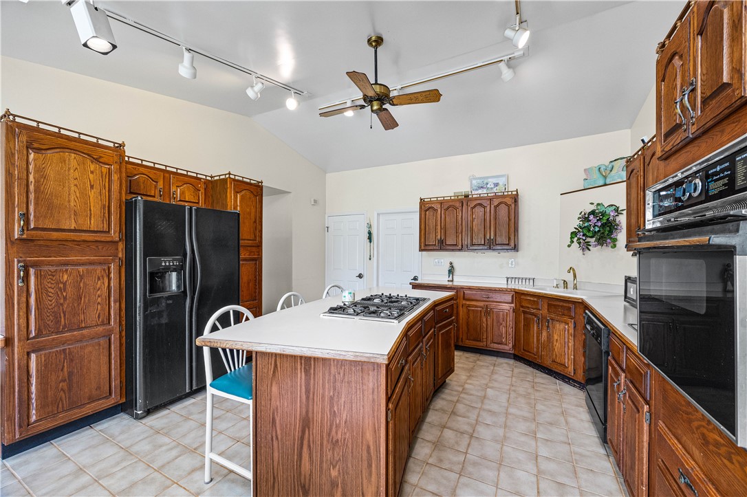 86 Peck Road Greece, NY 14468 - Photo 10 of 42 Gallery Image 10