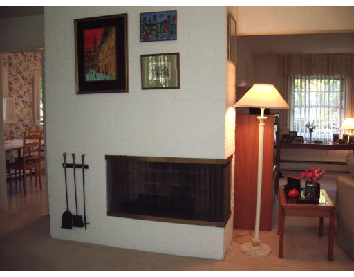 15 Aylesbury Road Worcester, MA 01609 - Photo 7 of 19 Gallery Image 7