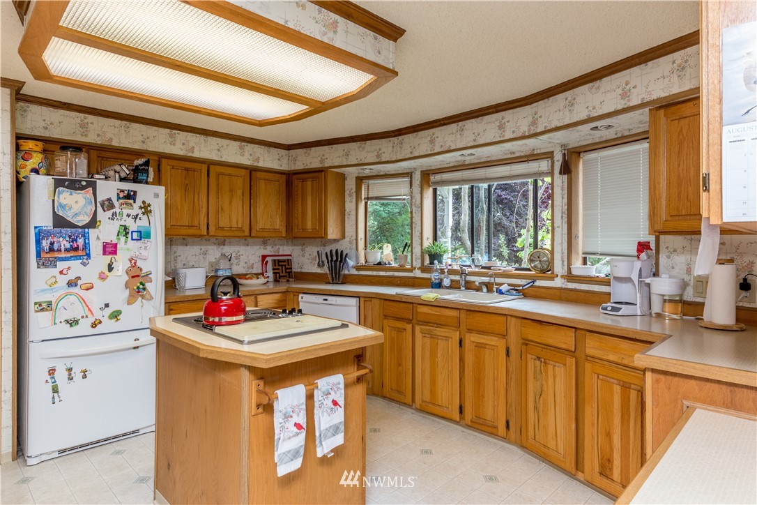181 Loftus Road Port Townsend, WA 98368 - Photo 12 of 39 Gallery Image 12