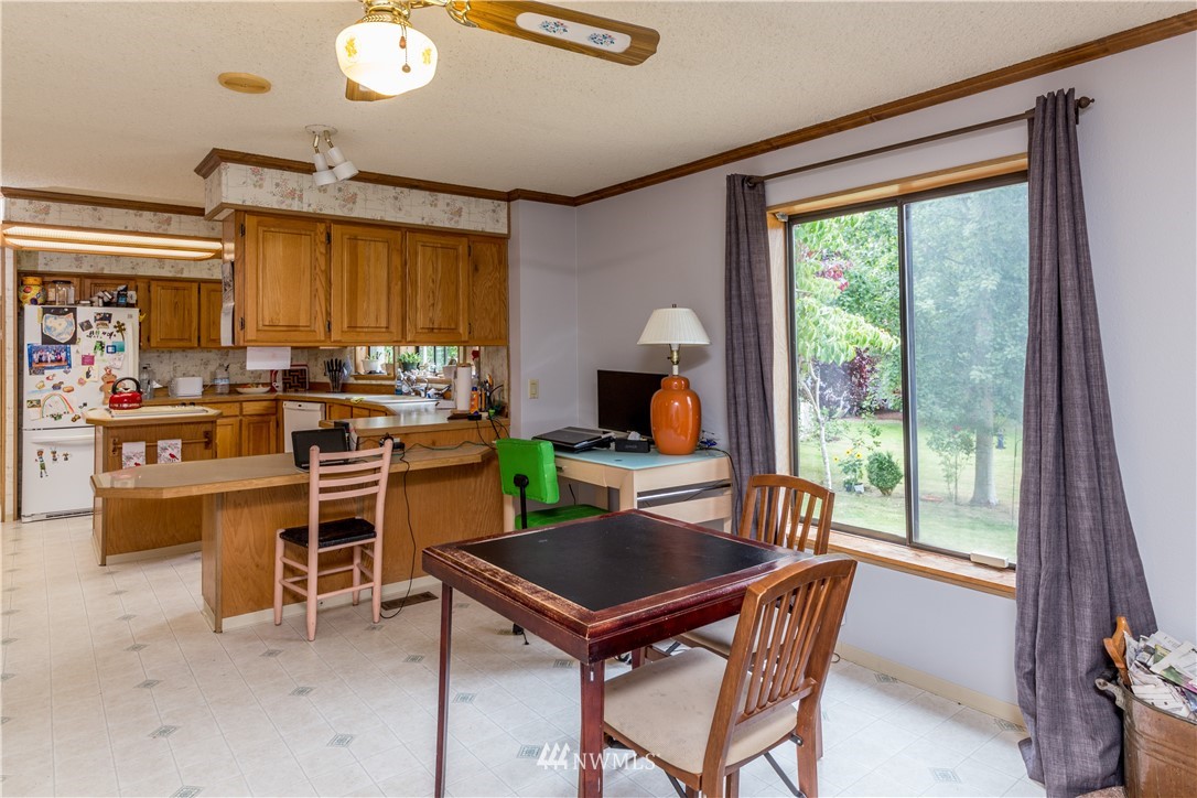 181 Loftus Road Port Townsend, WA 98368 - Photo 13 of 39 Gallery Image 13