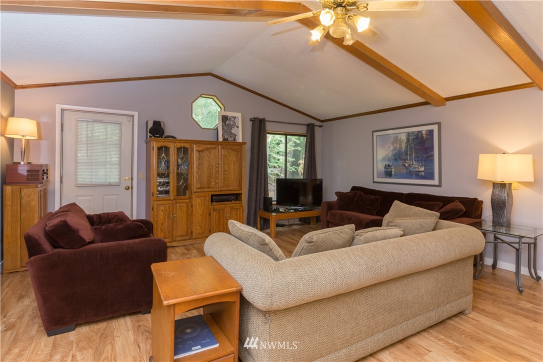 181 Loftus Road Port Townsend, WA 98368 - Photo 7 of 39 Gallery Image 7