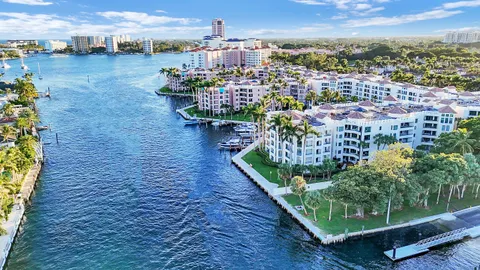 $1,275,000 | 100 Southeast 5th Avenue, Unit 304, Boca Raton, FL 33432