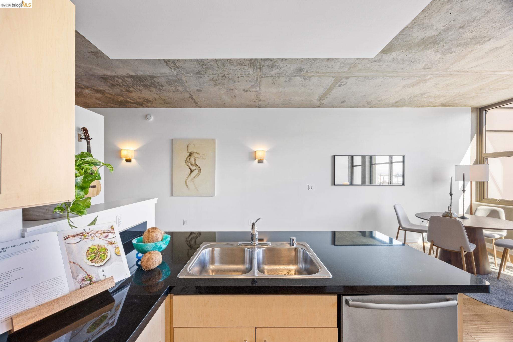 311 2nd Street, Unit 714 Oakland, CA 94607 - Photo 10 of 34