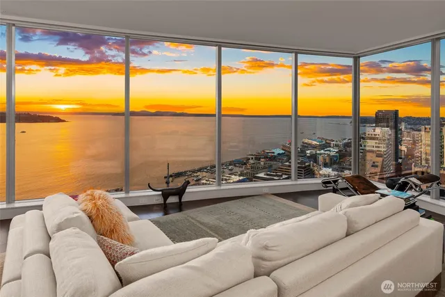$2,700,000 | 1521 2nd Avenue, Unit 2800, Seattle, WA 98101