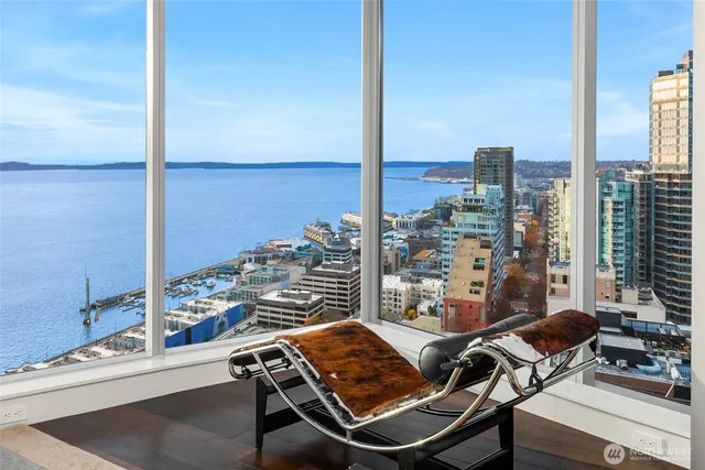 $2,700,000 | 1521 2nd Avenue, Unit 2800, Seattle, WA 98101