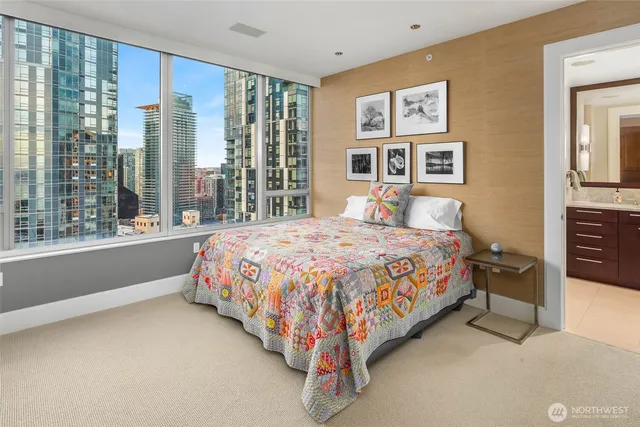 $2,700,000 | 1521 2nd Avenue, Unit 2800, Seattle, WA 98101