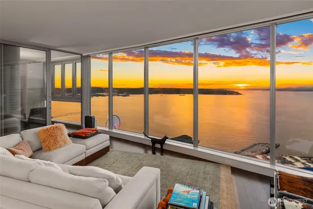 $2,700,000 | 1521 2nd Avenue, Unit 2800, Seattle, WA 98101
