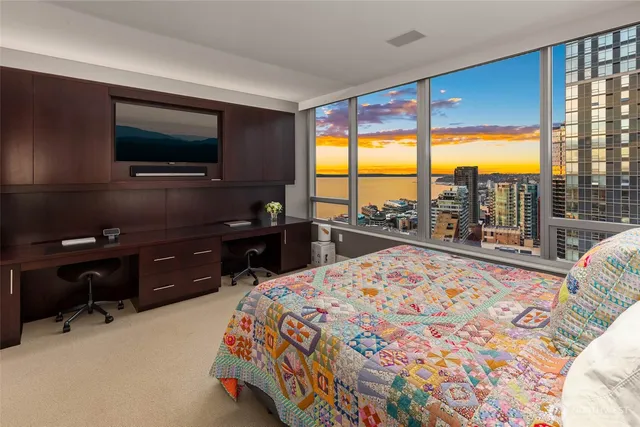 $2,700,000 | 1521 2nd Avenue, Unit 2800, Seattle, WA 98101