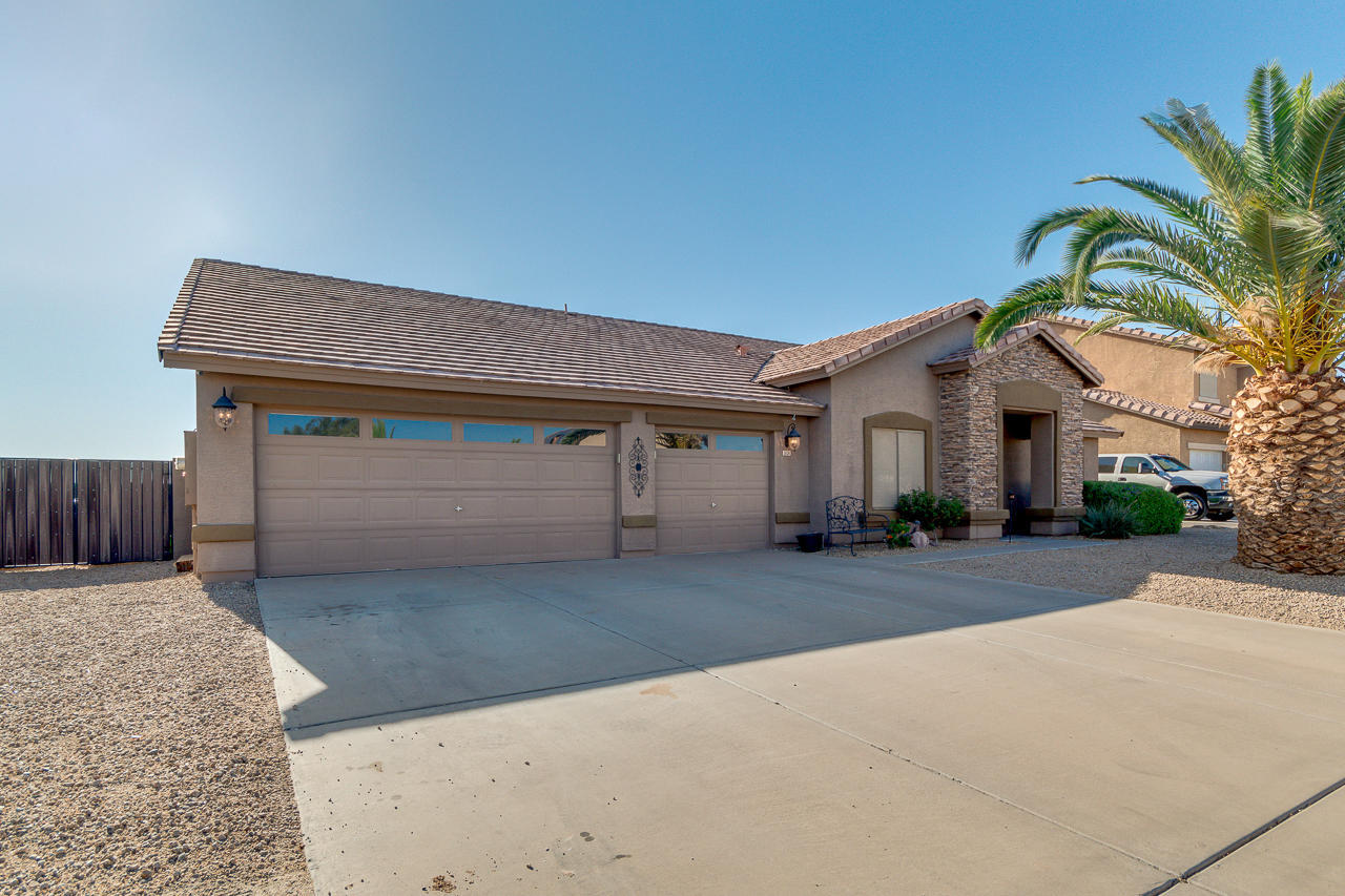 1828 South Rialto Mesa, AZ 85209 - Photo 2 of 53 02-Rialto