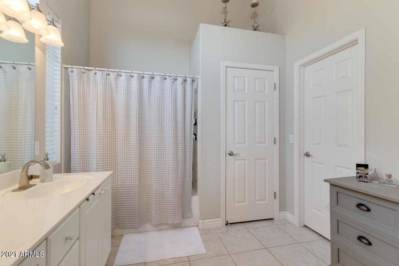 1828 South Rialto Mesa, AZ 85209 - Photo 30 of 53 30-Rialto