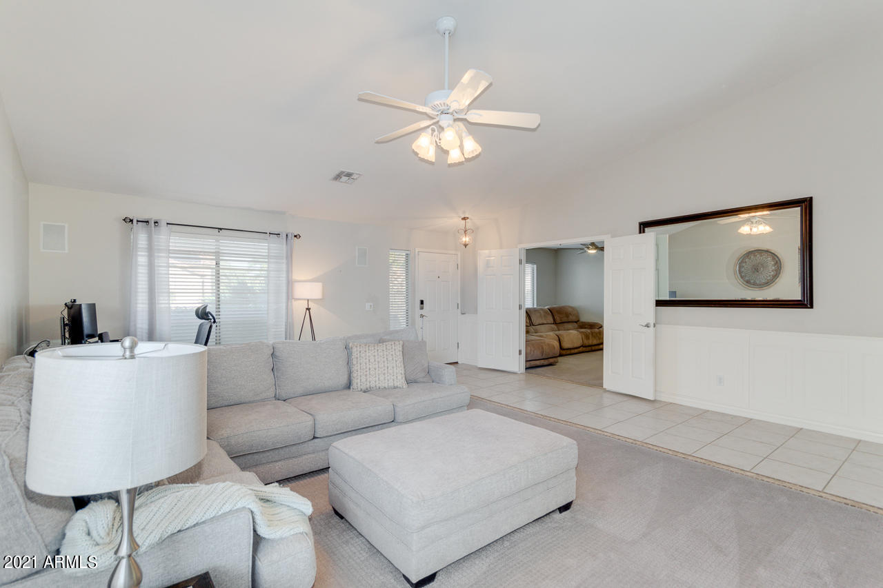 1828 South Rialto Mesa, AZ 85209 - Photo 4 of 53 04-Rialto