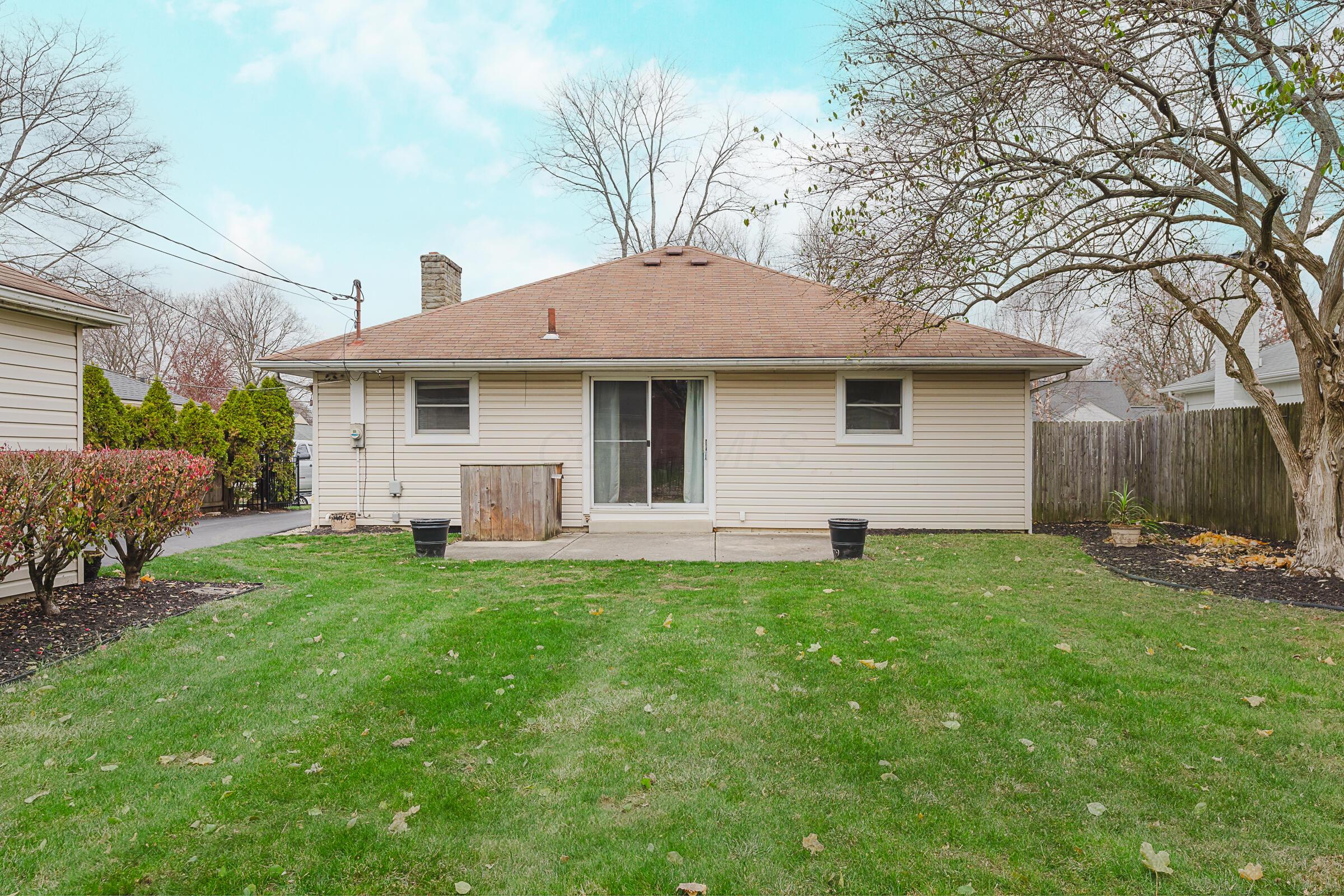 2063 Milden Road Columbus, OH 43221 - Photo 34 of 41 2063 Milden rd-8