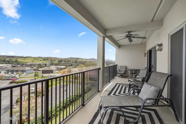 $2,250 | 210 Raceday Center Drive, Unit 1304, Bristol, TN 37620