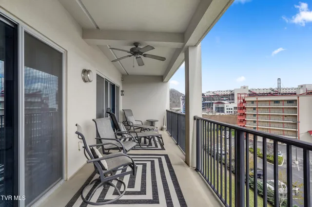 $2,250 | 210 Raceday Center Drive, Unit 1304, Bristol, TN 37620