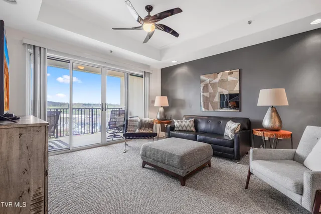 $2,250 | 210 Raceday Center Drive, Unit 1304, Bristol, TN 37620