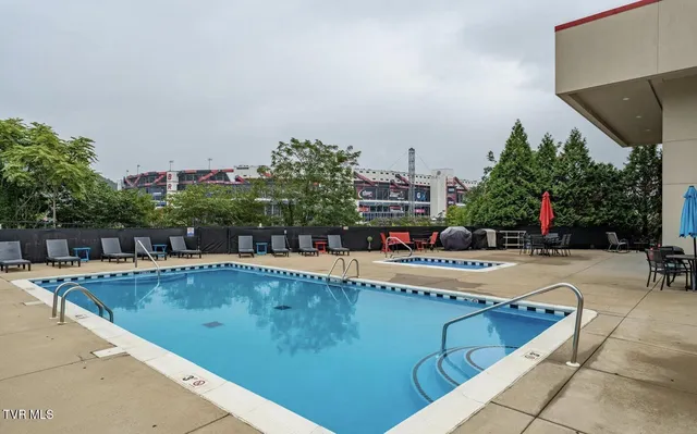 $2,250 | 210 Raceday Center Drive, Unit 1304, Bristol, TN 37620