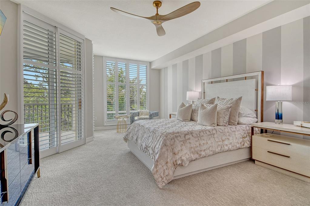 401 North Point Road, Unit 304 Osprey, FL 34229 - Photo 33 of 95