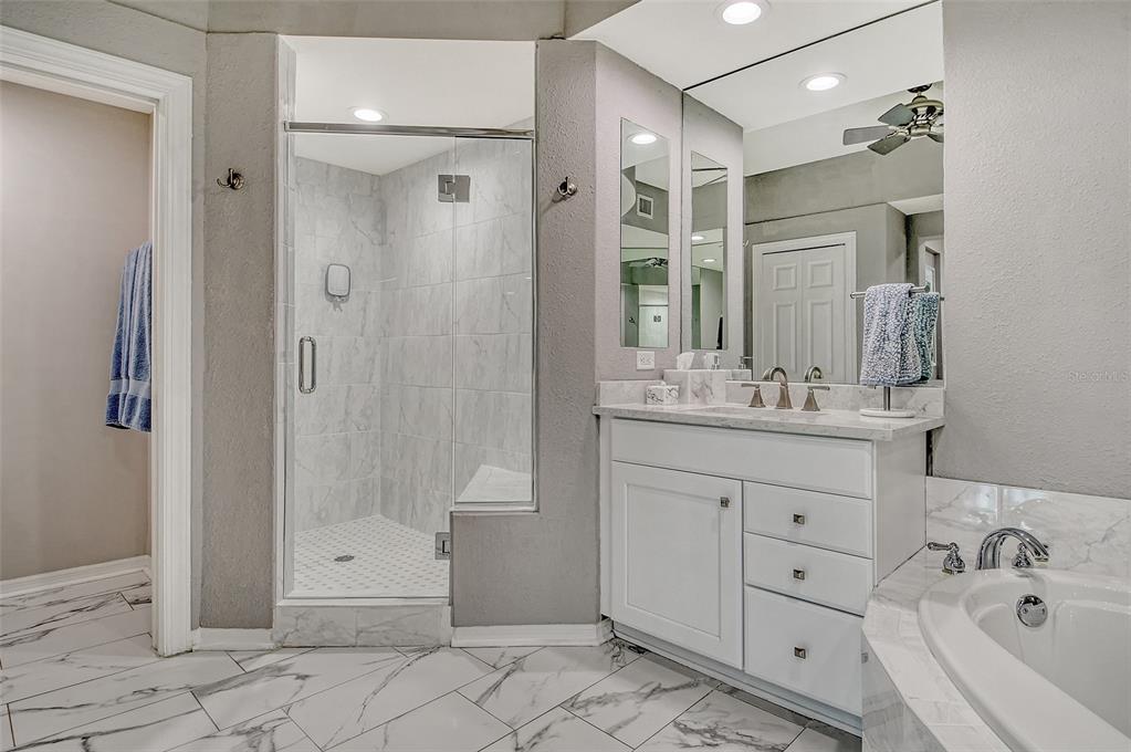 401 North Point Road, Unit 304 Osprey, FL 34229 - Photo 39 of 95