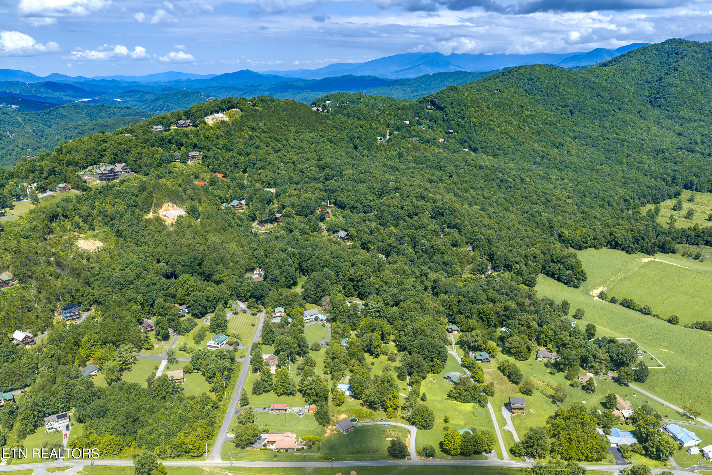 2019 Little Cove Road Sevierville, TN 37862 - Photo 44 of 50 DJI_20260715155913_0087_D-HDR