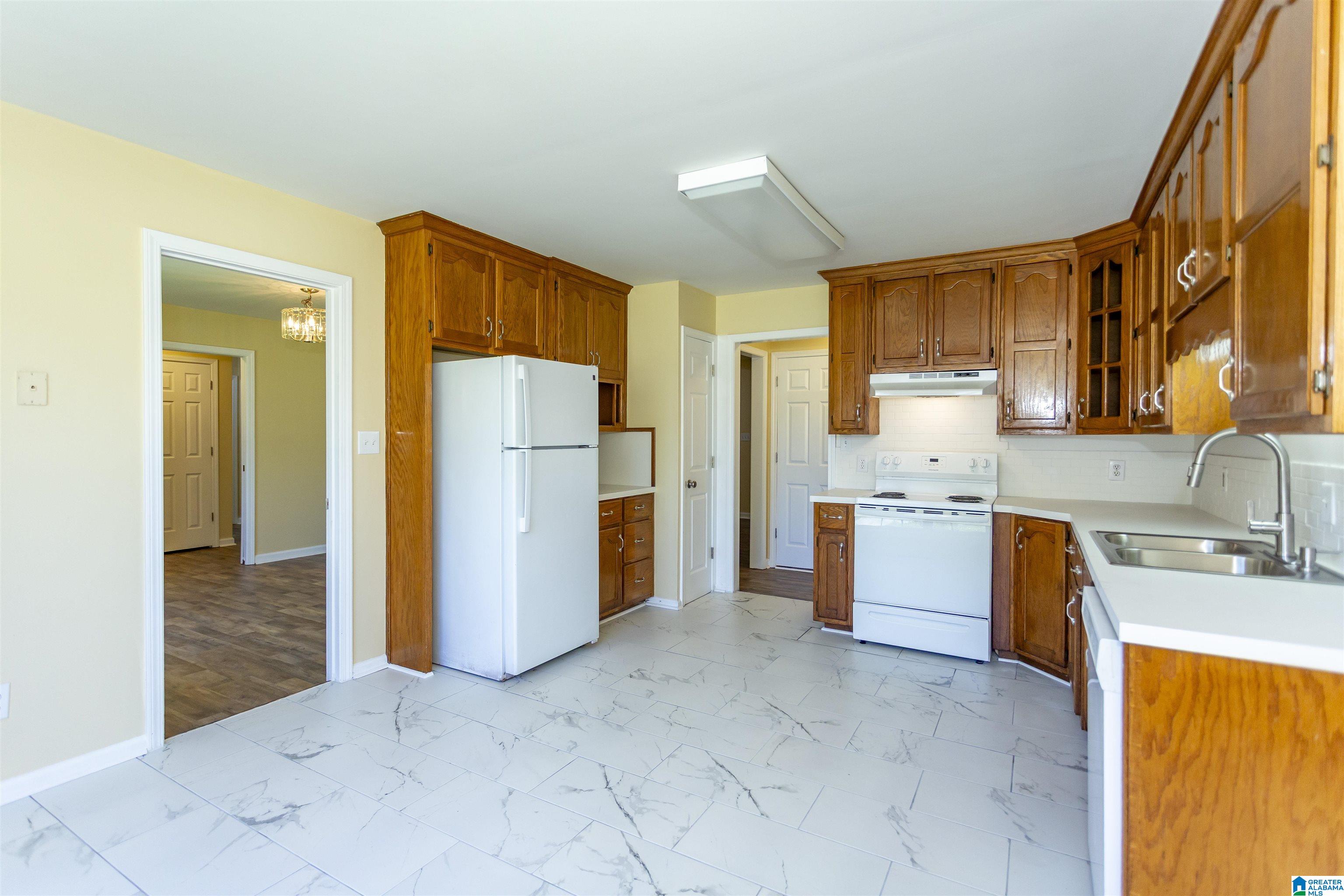 713 Jason Circle Center Point, AL 35215 - Photo 19 of 41