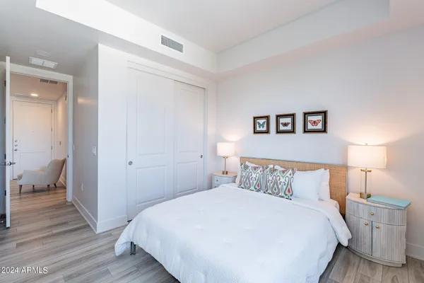 $448,000 | 3131 North Central Avenue, Unit 4014, Phoenix, AZ 85012