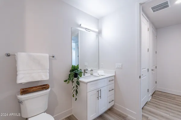 $448,000 | 3131 North Central Avenue, Unit 4014, Phoenix, AZ 85012