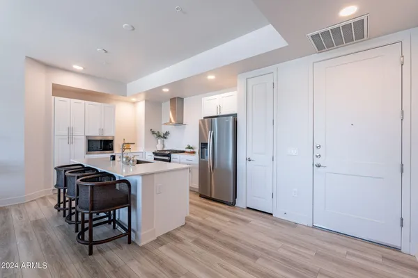 $448,000 | 3131 North Central Avenue, Unit 4014, Phoenix, AZ 85012