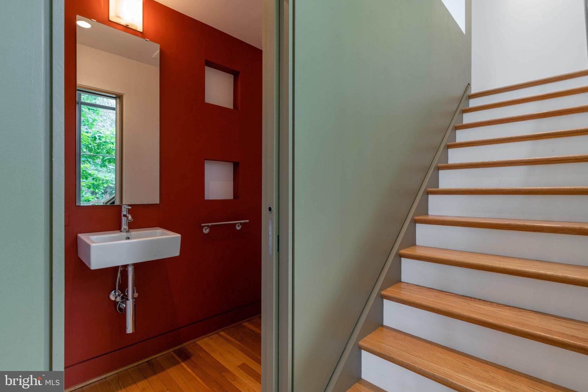 1007 Vassar Road Alexandria, VA 22314 - Photo 32 of 66 Gallery Image 32
