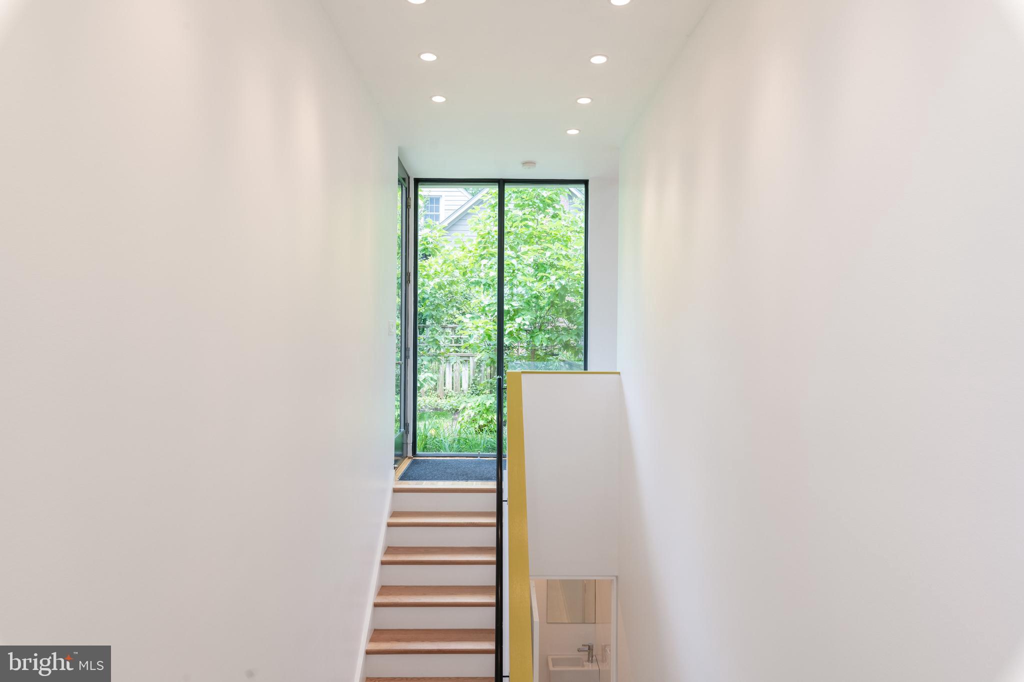 1007 Vassar Road Alexandria, VA 22314 - Photo 49 of 66 Gallery Image 49