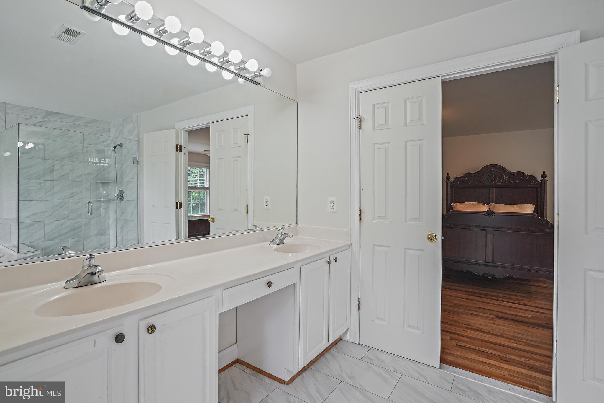 15601 Thompson Road Silver Spring, MD 20905 - Photo 39 of 65