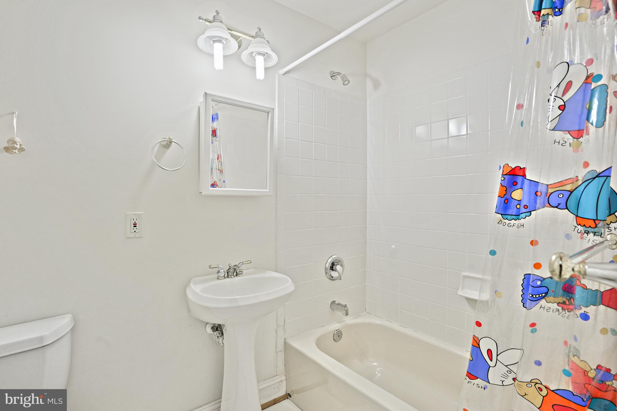 15601 Thompson Road Silver Spring, MD 20905 - Photo 52 of 65