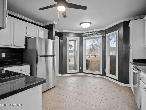 $2,100 | 705 Riva Ridge Road, Sneads Ferry, NC 28460