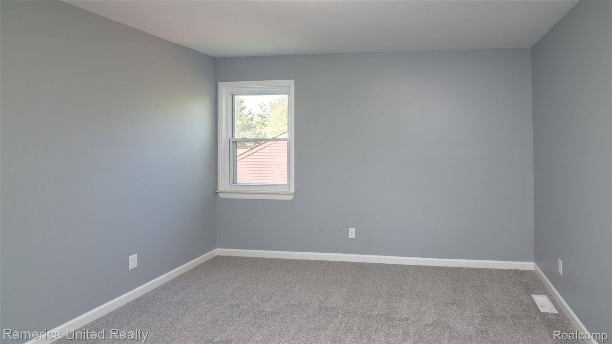 41980 Cherry Hill Road Novi, MI 48375 - Photo 27 of 52 027.jpg