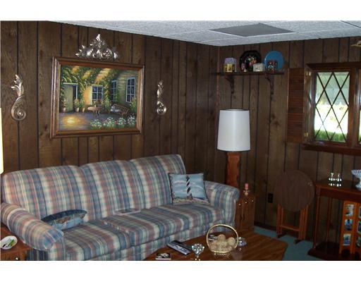 524 Center Hill Road Plum, PA 15239 - Photo 5 of 17 Den/Family/Great Room.