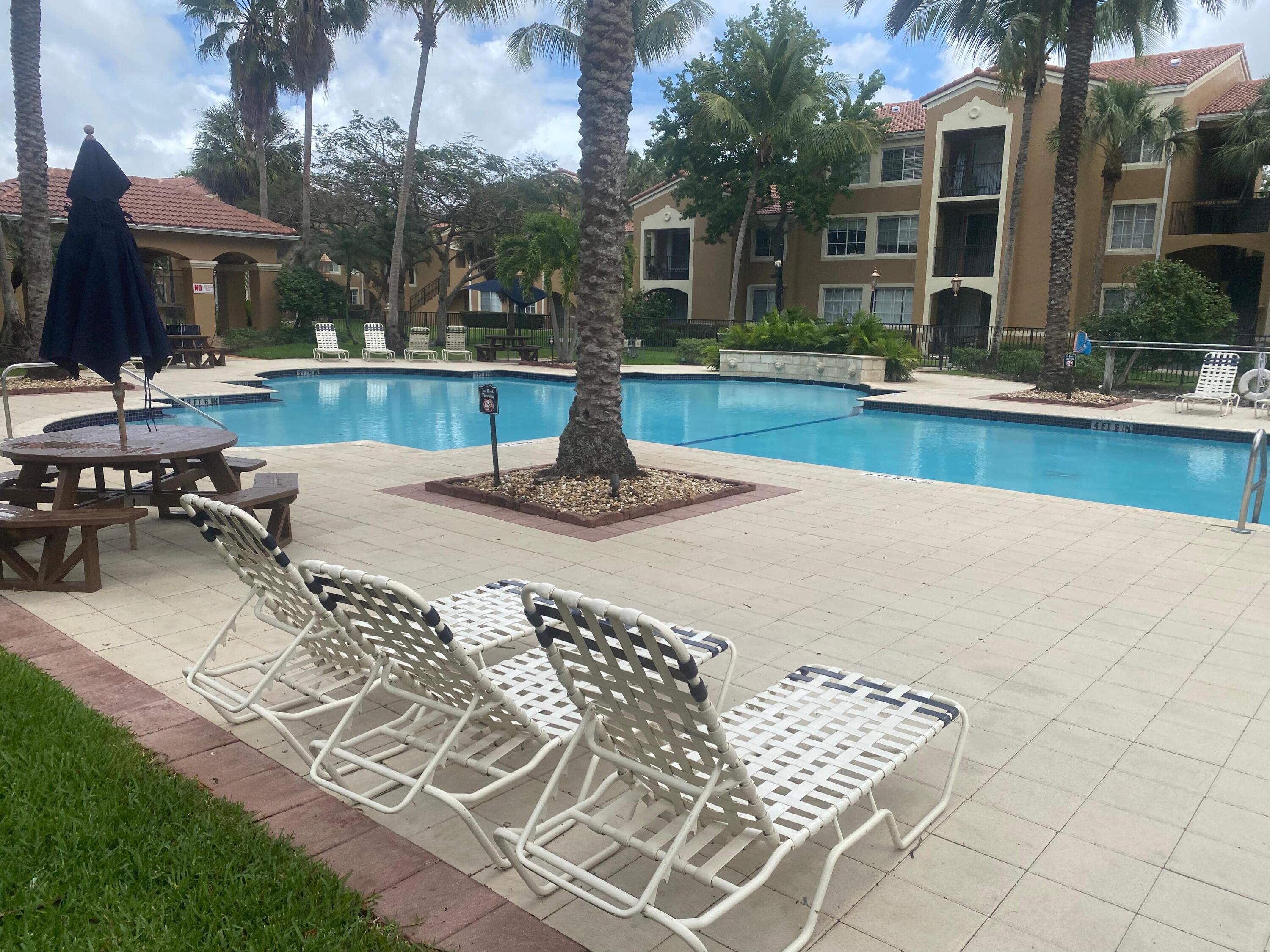 7980 North Nob Hill Road, Unit 205 Tamarac, FL 33321 - Photo 5 of 23 c85217af-9927-49d8-93b5-4a277c20f605
