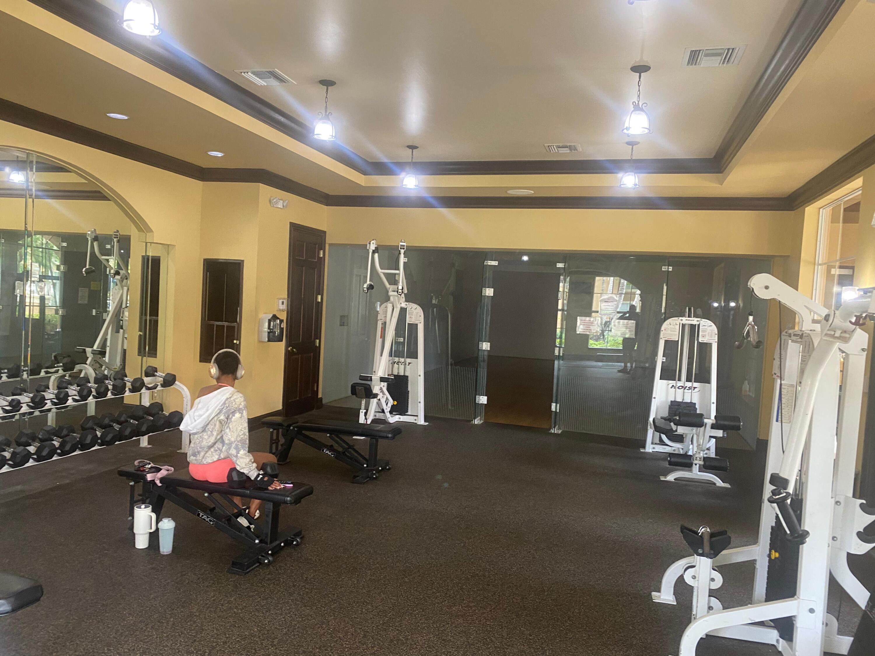 7980 North Nob Hill Road, Unit 205 Tamarac, FL 33321 - Photo 10 of 23 0434faad-7e73-4dfa-abf0-172df6a5188a
