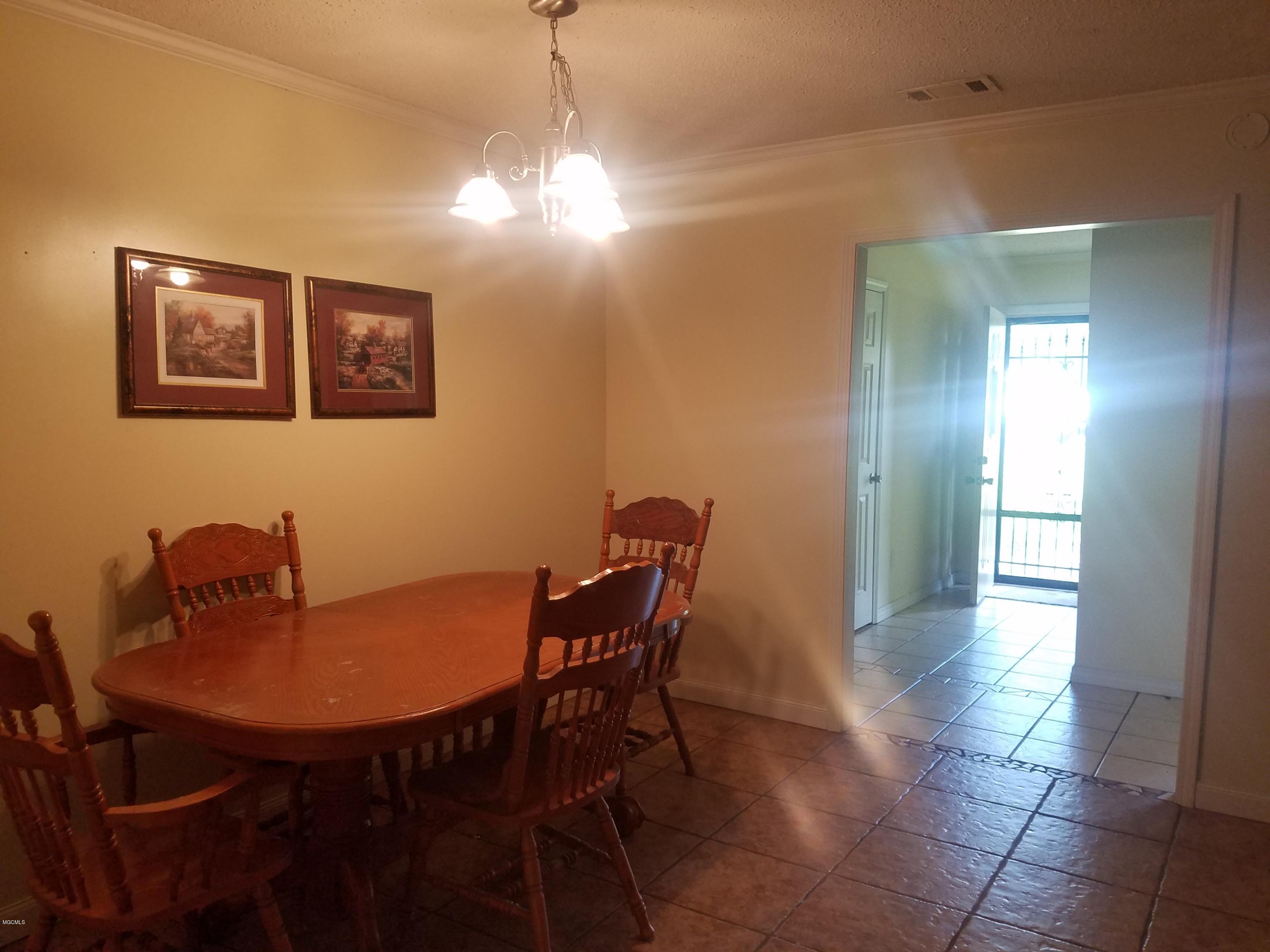 117 McAllister Road Lucedale, MS 39452 - Photo 5 of 19 Eat in Kitchen