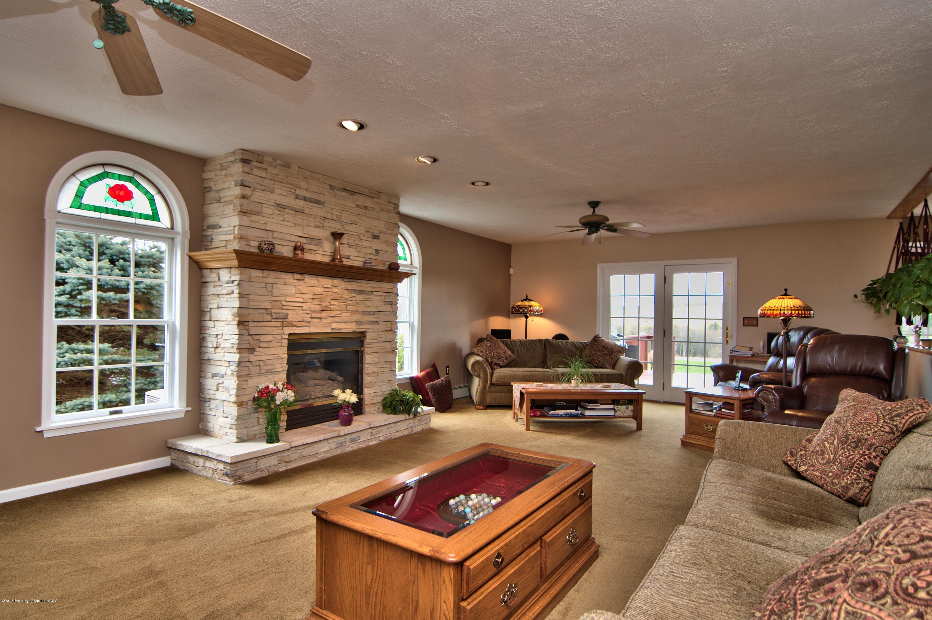 195 Wescott Road Dalton, PA 18414 - Photo 7 of 96 Gallery Image 7