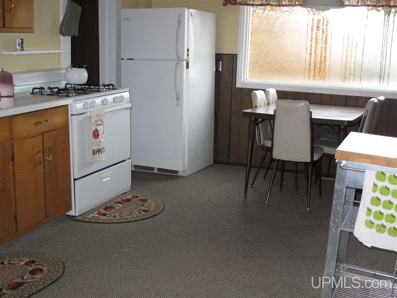 21851 Ridge Road Grand Marais, MI 49839 - Photo 4 of 29