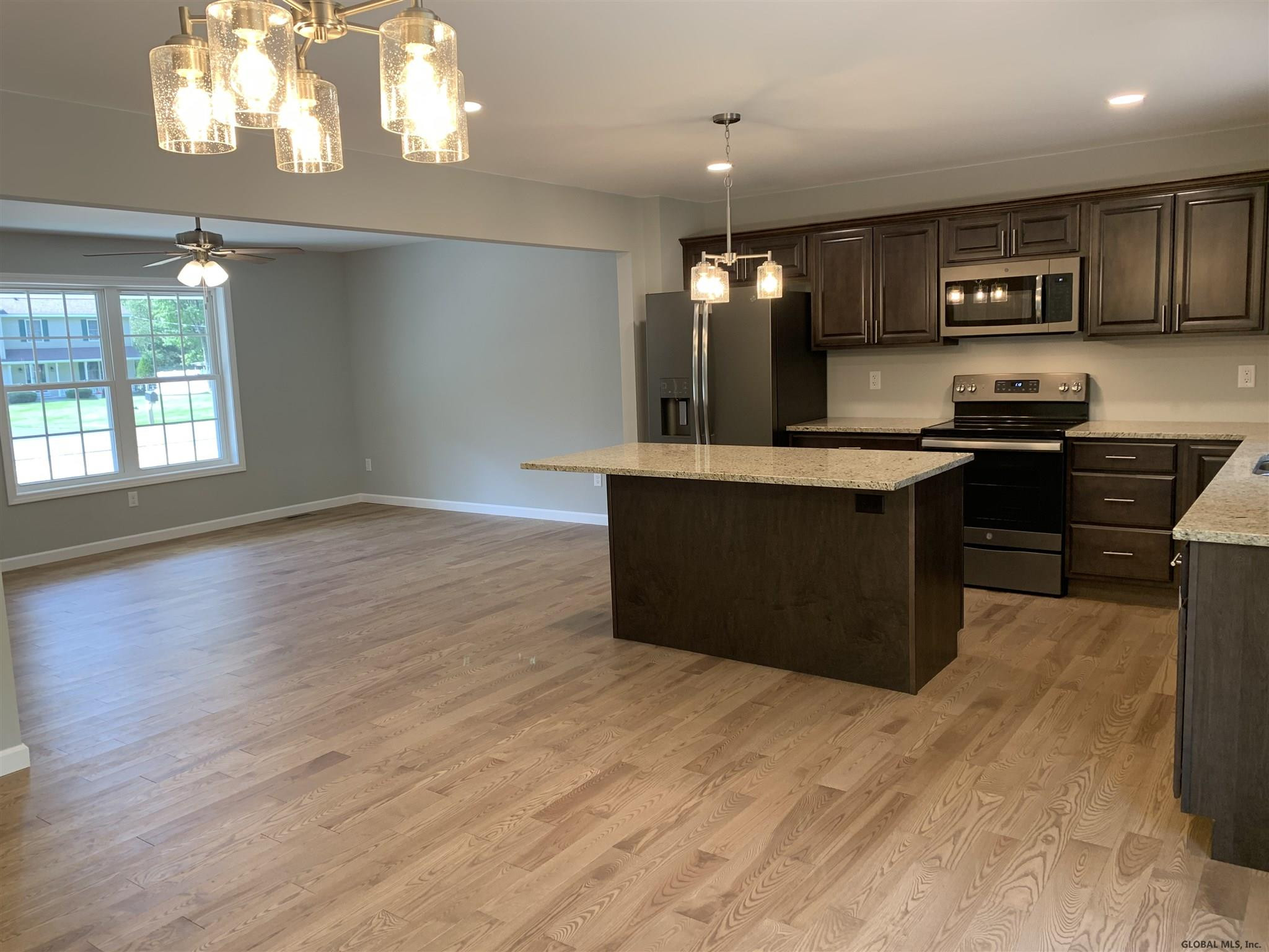 182 Redmond Road Moreau, NY 12831 - Photo 8 of 33 Photo 8