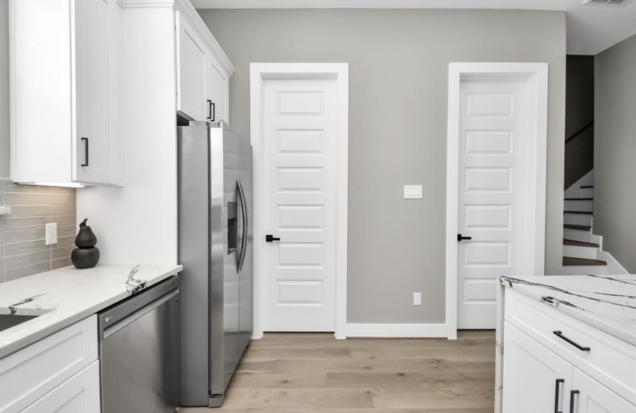 316 Thornton Road, Unit E Houston, TX 77018 - Photo 10 of 19