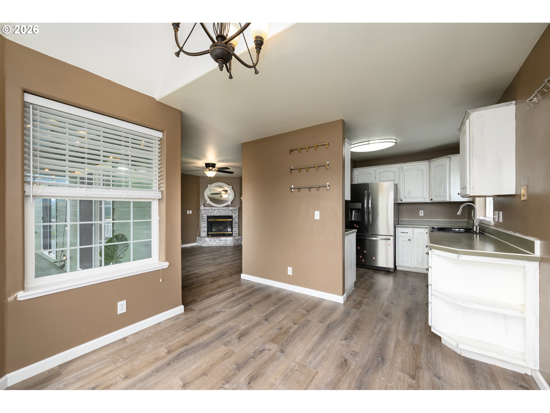208 Jamie Loop Roseburg, OR 97471 - Photo 28 of 47