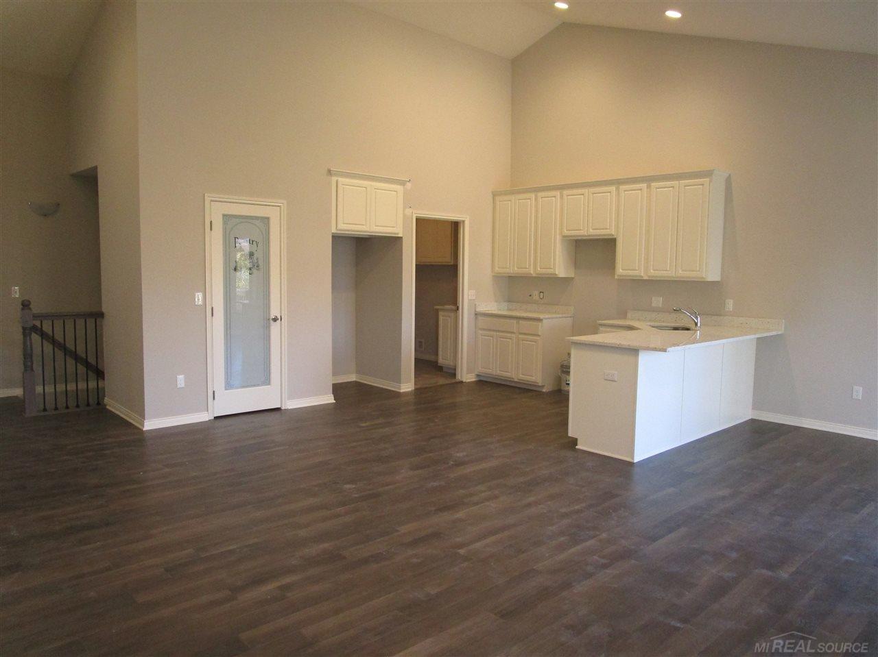 47404 Mariners Point New Baltimore, MI 48051 - Photo 5 of 12