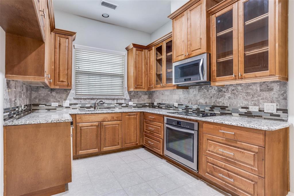 869 Rohan Drive Richardson, TX 75081 - Photo 11 of 25