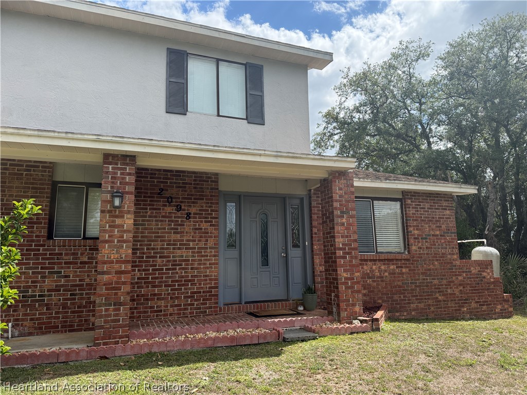 2098 North Larramore Road Avon Park, FL 33825 - Photo 2 of 29