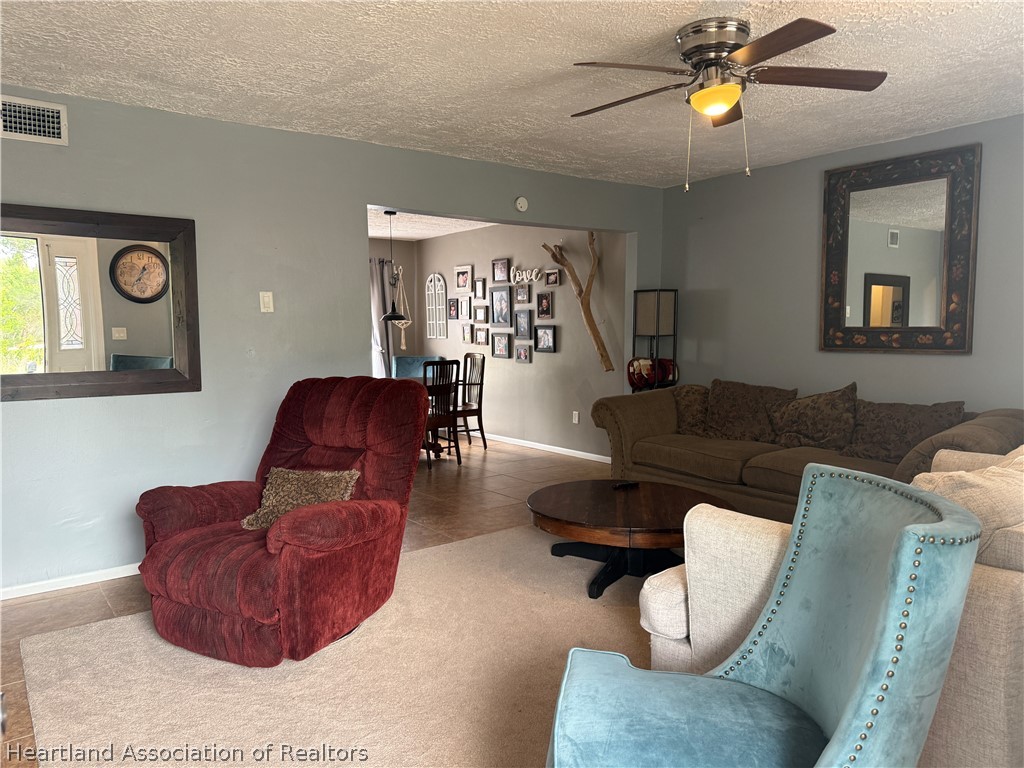 2098 North Larramore Road Avon Park, FL 33825 - Photo 4 of 29